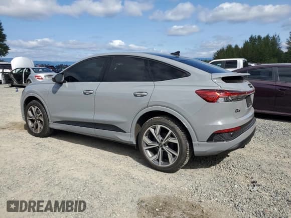 ✅ 2023 Audi Q4 e-tron Sportback Prestige • VIN: WA142BFZ9PP026539 • Lot: 80310505. Wystawiony na Copart z przebiegiem 23 728 mil. Bezpłatny archiwum sprzedaży aukcyjnych z USA i szczegółowy raport historii pojazdu na DreamBid. Zdjęcie 2.