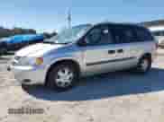 2005 Dodge Caravan SE с VIN 1D4GP24R15B426552, выставлен на аукционе Copart как лот 75885184 с пробегом 296 478 миль миль и Списание • Salvage title. История ставок и продаж доступна на DreamBid. Изображение 1.