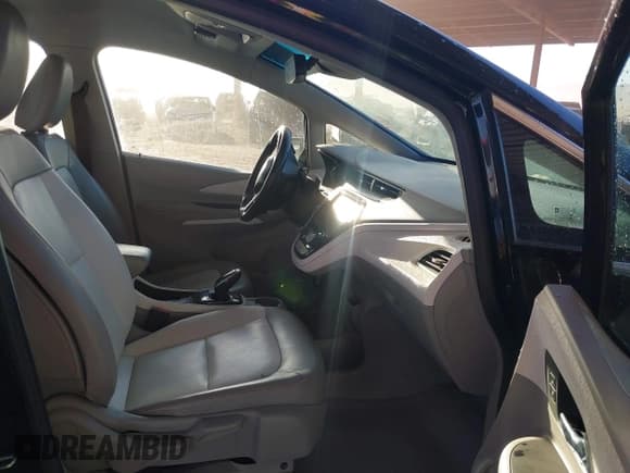 ✅ 2017 Chevrolet Bolt EV Premier • VIN: 1G1FX6S00H4157398 • Lot: 41345081. Wystawiony na IAAI z przebiegiem 57 244 mil. Bezpłatny archiwum sprzedaży aukcyjnych z USA i szczegółowy raport historii pojazdu na DreamBid. Zdjęcie 5.