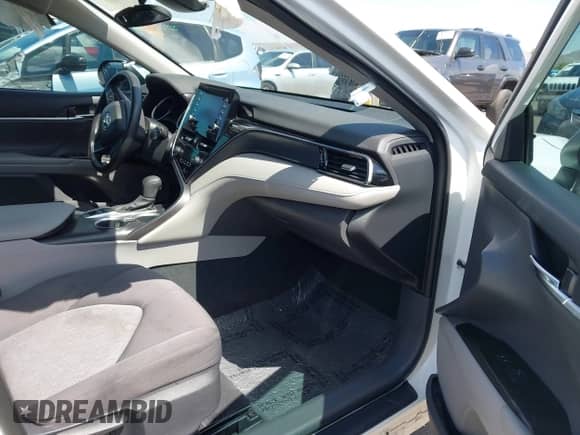 2022 Toyota Camry Hybrid LE с VIN 4T1C31AK8NU594181, выставлен на аукционе IAAI как лот 42666278 с пробегом 35 921 миль миль и . История ставок и продаж доступна на DreamBid. Изображение 5.