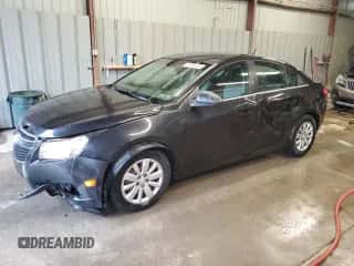 2011 Chevrolet Cruze LS z VIN 1G1PC5SH8B7297494, wystawiony jako Copart lot #82306225 z przebiegiem 17 482 mil mil oraz Szkoda całkowita • Salvage title. Historia ofert i sprzedaży dostępna na DreamBid. Obrazek 1.