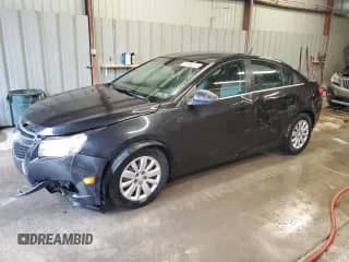 2011 Chevrolet Cruze LS z VIN 1G1PC5SH8B7297494, wystawiony jako Copart lot #82306225 z przebiegiem 17 482 mil mil oraz Szkoda całkowita • Salvage title. Historia ofert i sprzedaży dostępna na DreamBid. Obrazek 1.