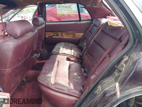 ✅ 1995 Buick LeSabre Limited • VIN: 1G4HR52L2SH493743 • Lot: 42527726. Listed on IAAI with 53,013 mi. Free auction sales archive from the USA and detailed vehicle history report at DreamBid. Image 8.