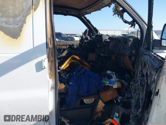 ✅ 2008 Chevrolet Express Cargo • VIN: 1GCGG25C481141863 • Лот: 42510303. Опубликован ранее на IAAI с пробегом Не указан. Бесплатный доступ к архиву аукционных продаж из США и подробный отчёт об истории автомобиля на DreamBid. Изображение 5.