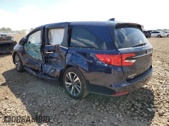 ✅ 2024 Honda Odyssey Touring • VIN: 5FNRL6H89RB029376 • Lot: 71989505. Listed on Copart with 25,917 mi. Free auction sales archive from the USA and detailed vehicle history report at DreamBid. Image 2.