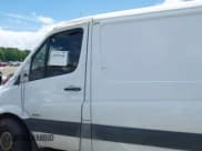 ✅ 2010 Mercedes-Benz Sprinter Cargo • VIN: WD3PE7CC9A5462487 • Lot: 42757241. Wystawiony na IAAI z przebiegiem Nie podano. Bezpłatny archiwum sprzedaży aukcyjnych z USA i szczegółowy raport historii pojazdu na DreamBid. Zdjęcie 15.