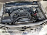 ✅ 2005 Ford Explorer Limited • VIN: 1FMDU75W75ZA72422 • Lot: 62358465. Wystawiony na Copart z przebiegiem 200 098 mil. Bezpłatny archiwum sprzedaży aukcyjnych z USA i szczegółowy raport historii pojazdu na DreamBid. Zdjęcie 11.