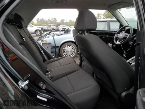 ✅ 2021 Hyundai Venue SE • VIN: KMHRB8A33MU075472 • Lot: 73793224. Listed on Copart with 42,892 mi. Free auction sales archive from the USA and detailed vehicle history report at DreamBid. Image 10.