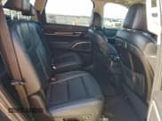 ✅ 2021 Kia Telluride S • VIN: 5XYP64HC5MG142122 • Lot: 90521925. Wystawiony na Copart z przebiegiem 87 275 mil. Bezpłatny archiwum sprzedaży aukcyjnych z USA i szczegółowy raport historii pojazdu na DreamBid. Zdjęcie 10.