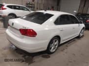 ✅ 2014 Volkswagen Passat SE • VIN: 1VWBS7A3XEC114997 • Lot: 41879227. Wystawiony na IAAI z przebiegiem 119 440 mil. Bezpłatny archiwum sprzedaży aukcyjnych z USA i szczegółowy raport historii pojazdu na DreamBid. Zdjęcie 4.