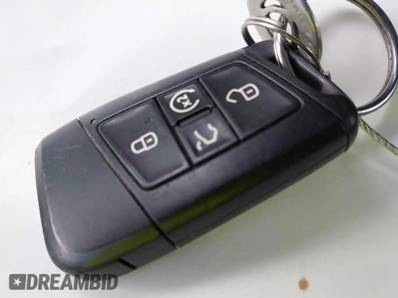 ✅ 2024 Volkswagen Tiguan SE • VIN: 3VV3B7AX6RM062915 • Lot: 43500920. Wystawiony na IAAI z przebiegiem 24 051 mil. Bezpłatny archiwum sprzedaży aukcyjnych z USA i szczegółowy raport historii pojazdu na DreamBid. Zdjęcie 11.