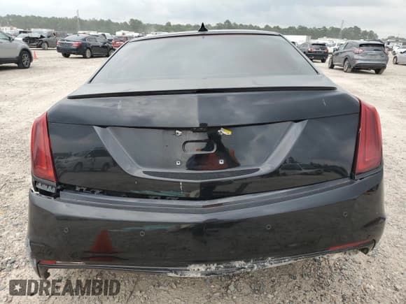 ✅ 2017 Cadillac CT6 Platinum AWD • VIN: 1G6KN5R65HU201835 • Lot: 51790114. Wystawiony na Copart z przebiegiem 157 985 mil. Bezpłatny archiwum sprzedaży aukcyjnych z USA i szczegółowy raport historii pojazdu na DreamBid. Zdjęcie 6.