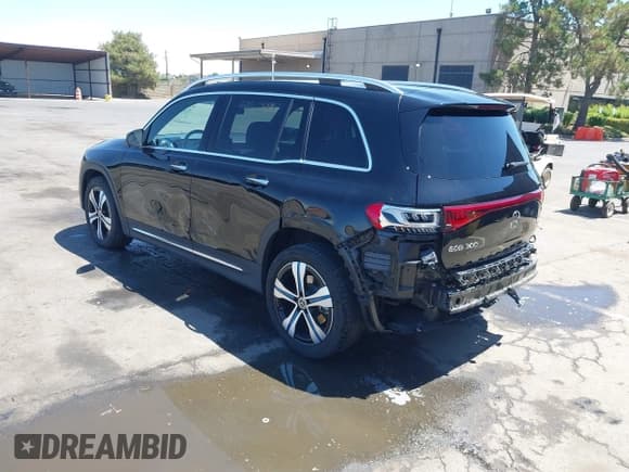 ✅ 2023 Mercedes-Benz EQB 300 • VIN: W1N9M0KB0PN034598 • Lot: 42888943. Wystawiony na IAAI z przebiegiem 29 648 mil. Bezpłatny archiwum sprzedaży aukcyjnych z USA i szczegółowy raport historii pojazdu na DreamBid. Zdjęcie 3.