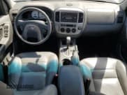 ✅ 2005 Ford Escape XLT • VIN: 1FMYU03155KB11291 • Lot: 52246495. Listed on Copart with Not provided. Free auction sales archive from the USA and detailed vehicle history report at DreamBid. Image 8.