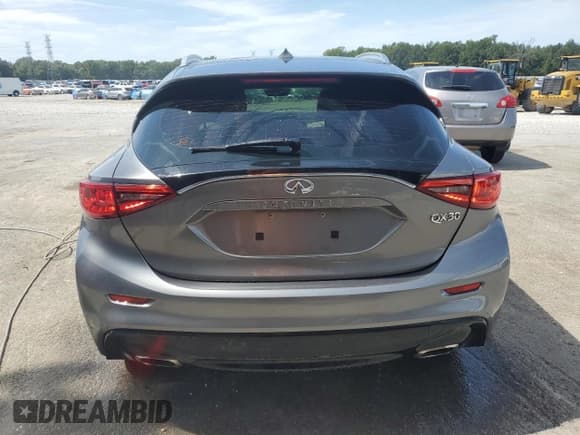 ✅ 2019 Infiniti QX30 Luxe • VIN: SJKCH5CP5KA008293 • Lot: 71894205. Wystawiony na Copart z przebiegiem 138 307 mil. Bezpłatny archiwum sprzedaży aukcyjnych z USA i szczegółowy raport historii pojazdu na DreamBid. Zdjęcie 6.