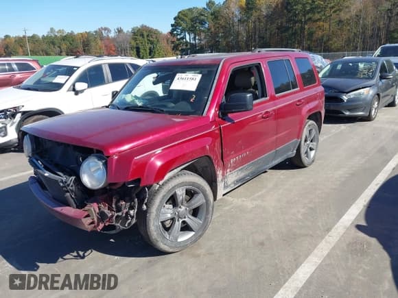 ✅ 2015 Jeep Patriot High Altitude • VIN: 1C4NJPFA0FD107269 • Lot: 43611581. Listed on IAAI with 95,958 mi. Free auction sales archive from the USA and detailed vehicle history report at DreamBid. Image 17.