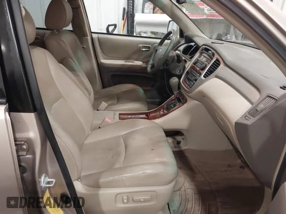 ✅ 2007 Toyota Highlander w/3rd Row • VIN: JTEEW21A070045078 • Lot: 42415121. Wystawiony na IAAI z przebiegiem 94 014 mil. Bezpłatny archiwum sprzedaży aukcyjnych z USA i szczegółowy raport historii pojazdu na DreamBid. Zdjęcie 5.