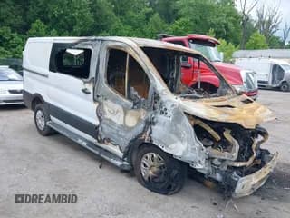 ✅ 2019 Ford Transit • VIN: 1FTYR1YMXKKA86821 • Lot: 39598505. Listed on IAAI with 23,665 mi. Free auction sales archive from the USA and detailed vehicle history report at DreamBid. Image 1.