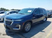 ✅ 2022 Chevrolet Traverse LT Cloth • VIN: 1GNERGKW1NJ104429 • Lot: 43174772. Wystawiony na IAAI z przebiegiem 66 873 mil. Bezpłatny archiwum sprzedaży aukcyjnych z USA i szczegółowy raport historii pojazdu na DreamBid. Zdjęcie 2.