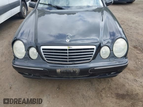 ✅ 2000 Mercedes-Benz E • VIN: WDBJF65G5YA963640 • Лот: 42716819. Опубликован ранее на IAAI с пробегом 166 049 миль. Бесплатный доступ к архиву аукционных продаж из США и подробный отчёт об истории автомобиля на DreamBid. Изображение 10.