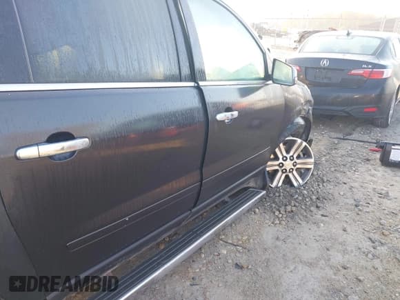 ✅ 2015 Chevrolet Traverse LT • VIN: 1GNKVHKD9FJ314801 • Lot: 43559276. Wystawiony na IAAI z przebiegiem 107 505 mil. Bezpłatny archiwum sprzedaży aukcyjnych z USA i szczegółowy raport historii pojazdu na DreamBid. Zdjęcie 6.