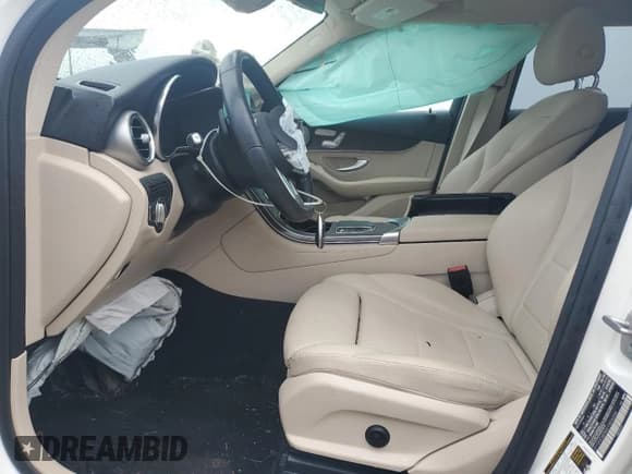 ✅ 2020 Mercedes-Benz GLC 300 • VIN: W1N0G8EB0LF806046 • Lot: 63793845. Wystawiony na Copart z przebiegiem 76 003 mil. Bezpłatny archiwum sprzedaży aukcyjnych z USA i szczegółowy raport historii pojazdu na DreamBid. Zdjęcie 7.