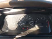 ✅ 2000 Toyota Camry CE • VIN: 4T1BG22K6YU998573 • Lot: 43459801. Wystawiony na IAAI z przebiegiem 183 588 mil. Bezpłatny archiwum sprzedaży aukcyjnych z USA i szczegółowy raport historii pojazdu na DreamBid. Zdjęcie 7.