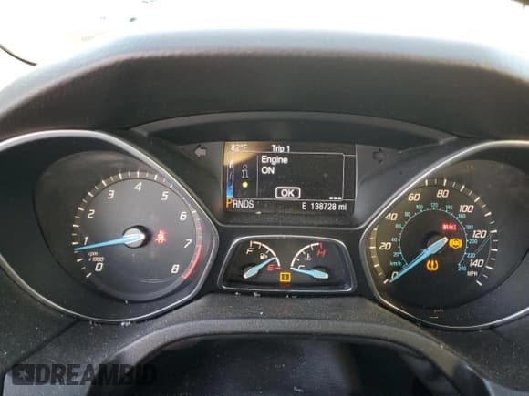 ✅ 2014 Ford Focus Titanium • VIN: 1FADP3N22EL141379 • Lot: 92607195. Listed on Copart with 138,728 mi. Free auction sales archive from the USA and detailed vehicle history report at DreamBid. Image 9.