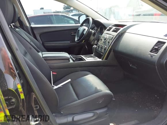 ✅ 2012 Mazda CX-9 Sport • VIN: JM3TB2BA0C0363211 • Lot: 42598338. Wystawiony na IAAI z przebiegiem 154 873 mil. Bezpłatny archiwum sprzedaży aukcyjnych z USA i szczegółowy raport historii pojazdu na DreamBid. Zdjęcie 5.