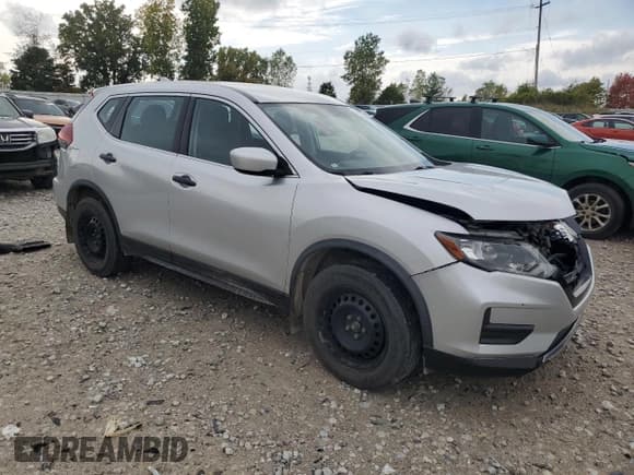 ✅ 2018 Nissan Rogue SV • VIN: JN8AT2MVXJW300113 • Lot: 81695685. Wystawiony na Copart z przebiegiem 138 493 mil. Bezpłatny archiwum sprzedaży aukcyjnych z USA i szczegółowy raport historii pojazdu na DreamBid. Zdjęcie 4.