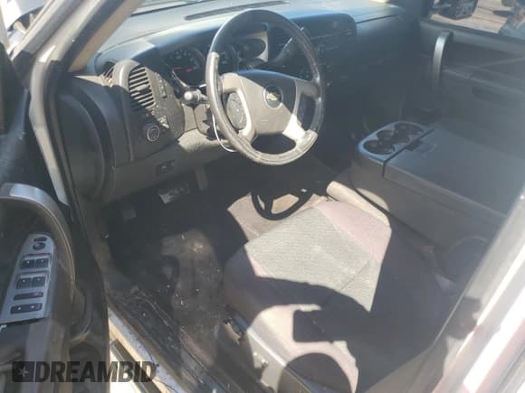 ✅ 2014 Chevrolet Silverado 2500HD LT • VIN: 1GC1KXCG6EF152031 • Лот: 85780315. Опубликован ранее на Copart с пробегом 182 794 миль. Бесплатный доступ к архиву аукционных продаж из США и подробный отчёт об истории автомобиля на DreamBid. Изображение 8.