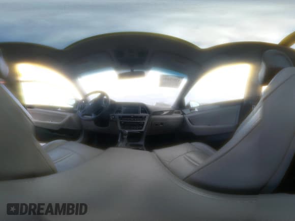 ✅ 2015 Hyundai Sonata Sport • VIN: 5NPE34AF4FH048992 • Лот: 43570681. Опубликован ранее на IAAI с пробегом 37 271 миль. Бесплатный доступ к архиву аукционных продаж из США и подробный отчёт об истории автомобиля на DreamBid. Изображение 21.