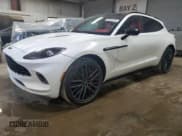 ✅ 2023 Aston Martin DBX • VIN: SD7VUJAW3PTV08474 • Lot: 66961574. Wystawiony na Copart z przebiegiem 3 449 mil. Bezpłatny archiwum sprzedaży aukcyjnych z USA i szczegółowy raport historii pojazdu na DreamBid. Zdjęcie 1.