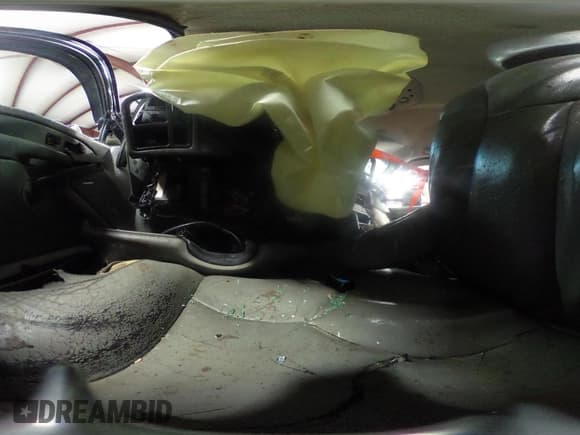 ✅ 2006 Chevrolet Silverado 2500HD LT1 • VIN: 1GCHK23DX6F210487 • Lot: 40915744. Listed on IAAI with Not provided. Free auction sales archive from the USA and detailed vehicle history report at DreamBid. Image 18.