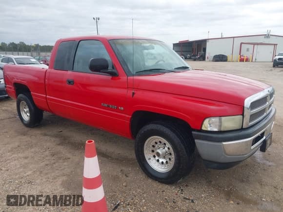 ✅ 2001 Dodge 1500 • VIN: 1B7HC13Y61J584322 • Lot: 43827399. Listed on IAAI with 225,484 mi. Free auction sales archive from the USA and detailed vehicle history report at DreamBid. Image 1.