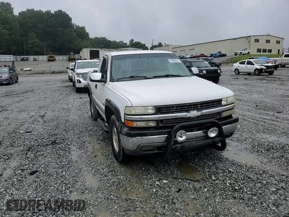 ✅ 2000 Chevrolet Silverado 1500 LS • VIN: 1GCEK14T4YZ275789 • Лот: 59996935. Опубликован ранее на Copart с пробегом 294 457 миль. Бесплатный доступ к архиву аукционных продаж из США и подробный отчёт об истории автомобиля на DreamBid. Изображение 13.