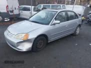 ✅ 2002 Honda Civic EX • VIN: 1HGES26762L074056 • Лот: 43798446. Опубликован ранее на IAAI с пробегом 121 762 миль. Бесплатный доступ к архиву аукционных продаж из США и подробный отчёт об истории автомобиля на DreamBid. Изображение 2.