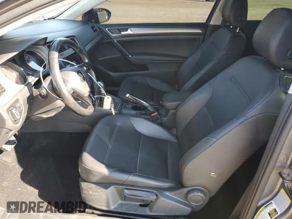 ✅ 2015 Volkswagen Golf TSI S • VIN: 3VW917AUXFM078559 • Лот: 64436445. Опубликован ранее на Copart с пробегом 176 801 миль. Бесплатный доступ к архиву аукционных продаж из США и подробный отчёт об истории автомобиля на DreamBid. Изображение 7.