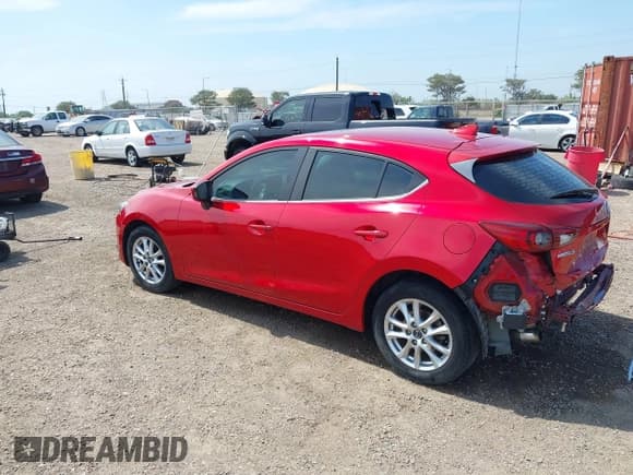 ✅ 2016 Mazda 3 i Touring • VIN: 3MZBM1M79GM312767 • Lot: 42268982. Wystawiony na IAAI z przebiegiem 114 492 mil. Bezpłatny archiwum sprzedaży aukcyjnych z USA i szczegółowy raport historii pojazdu na DreamBid. Zdjęcie 3.