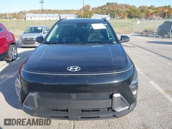 ✅ 2025 Hyundai Kona SEL • VIN: KM8HBCAB5SU219204 • Лот: 43637321. Опубликован ранее на IAAI с пробегом 28 554 миль. Бесплатный доступ к архиву аукционных продаж из США и подробный отчёт об истории автомобиля на DreamBid. Изображение 12.