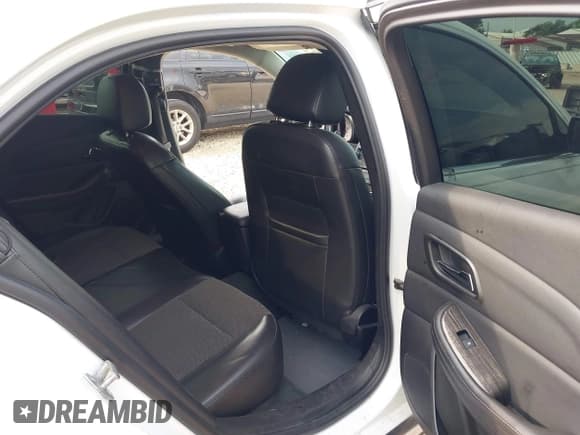 ✅ 2014 Chevrolet Malibu LT • VIN: 1G11C5SL5EF249598 • Lot: 43281202. Listed on IAAI with 145,550 mi. Free auction sales archive from the USA and detailed vehicle history report at DreamBid. Image 8.