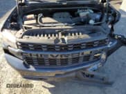 ✅ 2020 Chevrolet Silverado 1500 Custom • VIN: 3GCPYBEK6LG372651 • Lot: 76187194. Wystawiony na Copart z przebiegiem 48 221 mil. Bezpłatny archiwum sprzedaży aukcyjnych z USA i szczegółowy raport historii pojazdu na DreamBid. Zdjęcie 11.