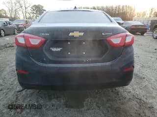 ✅ 2018 Chevrolet Cruze Premier • VIN: 1G1BF5SM0J7203282 • Lot: 70757222. Wystawiony na Copart z przebiegiem 165 005 mil. Bezpłatny archiwum sprzedaży aukcyjnych z USA i szczegółowy raport historii pojazdu na DreamBid. Zdjęcie 6.