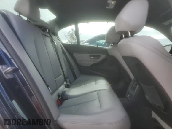 ✅ 2013 BMW 3 Series 335i • VIN: WBA3A9C54DF475978 • Lot: 81993705. Listed on Copart with 146,091 mi. Free auction sales archive from the USA and detailed vehicle history report at DreamBid. Image 10.