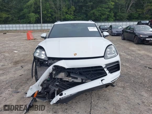 ✅ 2019 Porsche Cayenne • VIN: WP1AA2AY8KDA00940 • Lot: 42782820. Wystawiony na IAAI z przebiegiem 77 538 mil. Bezpłatny archiwum sprzedaży aukcyjnych z USA i szczegółowy raport historii pojazdu na DreamBid. Zdjęcie 12.