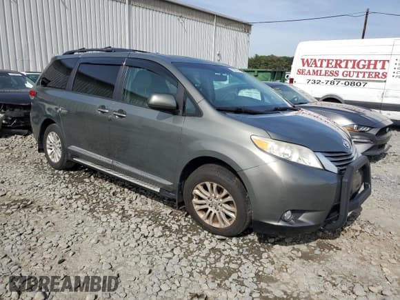 ✅ 2011 Toyota Sienna XLE AAS • VIN: 5TDYK3DC8BS106117 • Lot: 83887265. Listed on Copart with 158,887 mi. Free auction sales archive from the USA and detailed vehicle history report at DreamBid. Image 4.