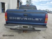 ✅ 2002 Chevrolet Silverado 1500 LS • VIN: 2GCEC19W721337556 • Lot: 87040365. Listed on Copart with 258,112 mi. Free auction sales archive from the USA and detailed vehicle history report at DreamBid. Image 6.