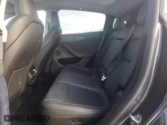 ✅ 2026 Tesla Model Y Long Range Launch Series • VIN: 7SAYGDEE7TF323626 • Лот: 93055565. Опубликован ранее на Copart с пробегом 27 101 миль. Бесплатный доступ к архиву аукционных продаж из США и подробный отчёт об истории автомобиля на DreamBid. Изображение 10.