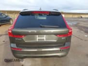 ✅ 2022 Volvo XC60 Momentum • VIN: YV4L12RK6N1035585 • Лот: 43713134. Опубликован ранее на IAAI с пробегом 89 058 миль. Бесплатный доступ к архиву аукционных продаж из США и подробный отчёт об истории автомобиля на DreamBid. Изображение 16.