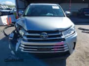 ✅ 2019 Toyota Highlander Hybrid XLE • VIN: 5TDJGRFH3KS070920 • Лот: 41798655. Опубликован ранее на IAAI с пробегом 54 166 миль. Бесплатный доступ к архиву аукционных продаж из США и подробный отчёт об истории автомобиля на DreamBid. Изображение 13.